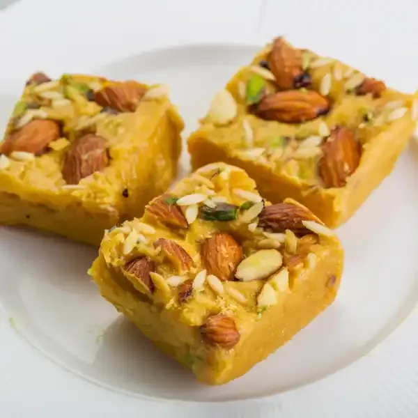 पतीसा - SAUN SWEETS & SAUN BAKERS