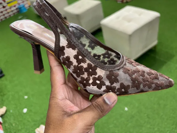  - STEPS IN STYLE