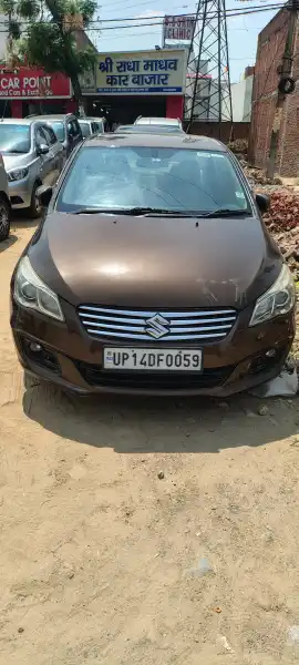 Ciaz - श्री राधा माधव कार बाजार