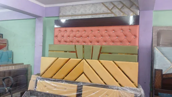  - यूनीक फर्नीचर