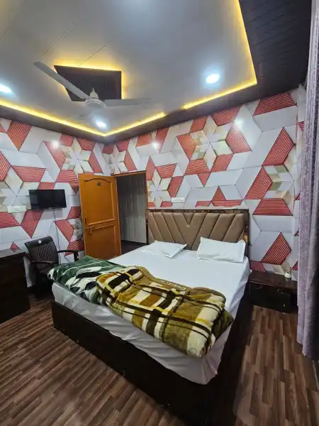  - HOTEL NANAK