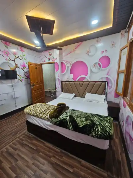  - HOTEL NANAK