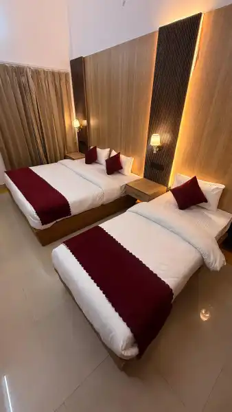 ROOM NO 101 - HOTEL DEVKI HAYAT RESTAURANT & CAFE