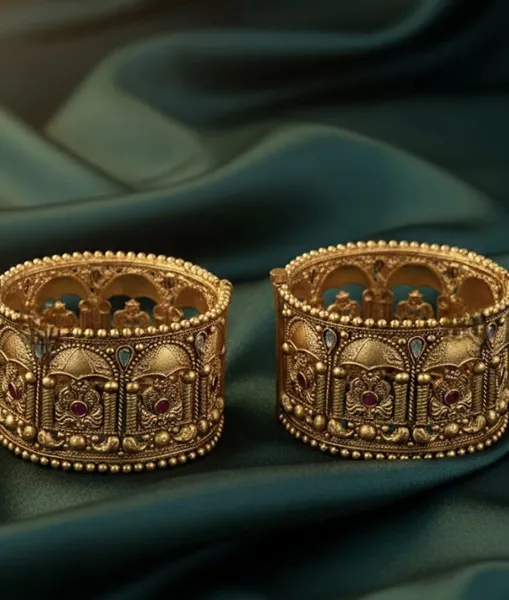 BANGLES  - SETH CHANDRABHAN JAGDISH NARAYAN SARRAF