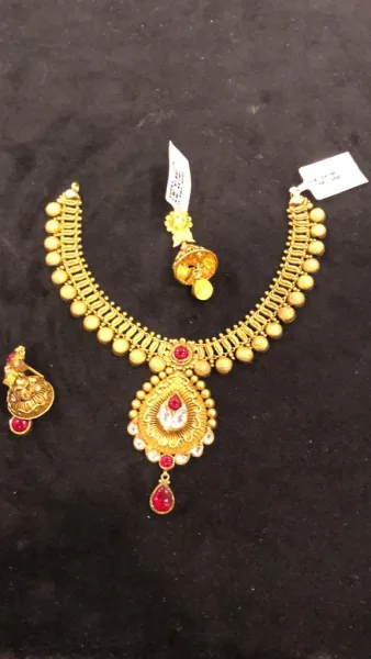 NECKLACE  - लाला रामस्वरूप हीरालाल ज्वैलर्स