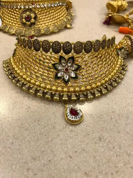 NECKLACE 8 - लाला रामस्वरूप हीरालाल ज्वैलर्स