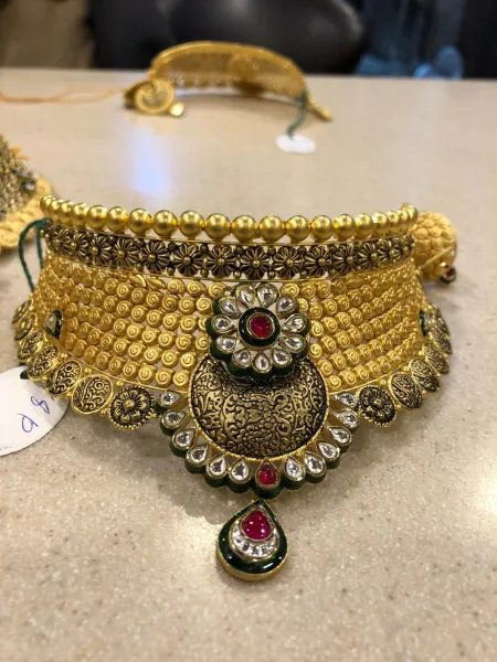 NECKLACE 9 - लाला रामस्वरूप हीरालाल ज्वैलर्स