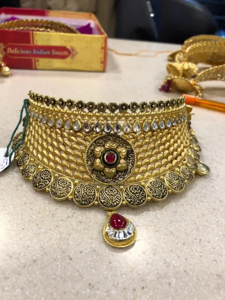 NECKLACE 10 - लाला रामस्वरूप हीरालाल ज्वैलर्स
