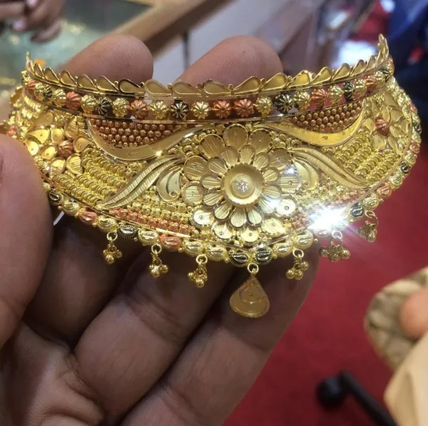 NECKLACE 5 - SHREE CHANDRA JEWELLERS