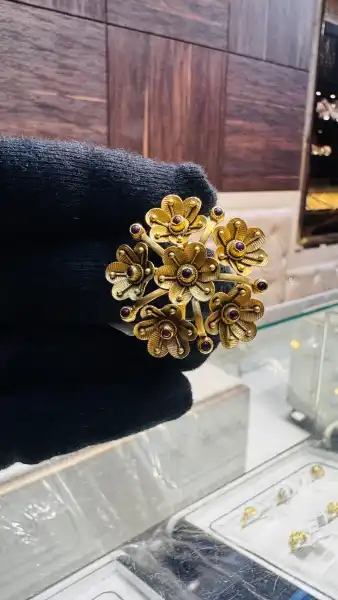 ALR 4 - PT. PARMESHWAR DAYAL AND SONS JEWELLERS