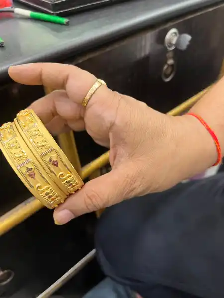 BANGLES  - मे. हरीशचन्द्र अमित कुमार सर्राफ