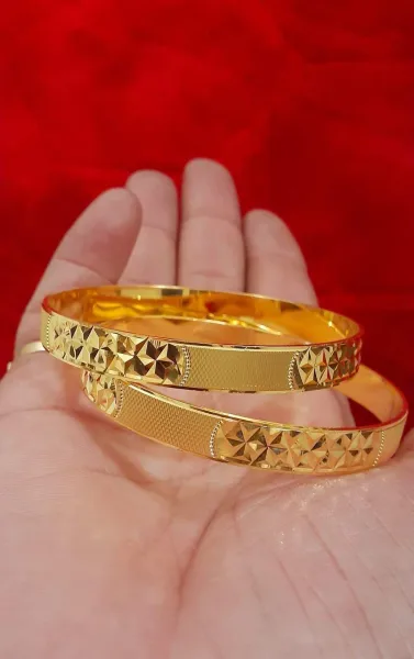 BANGLES 2 - SETH MADAN LAL JEWELLERS