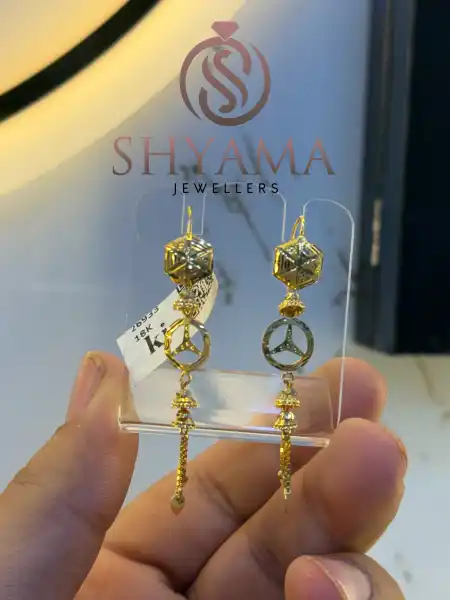 Earrings  - श्यामा ज्वैलर्स