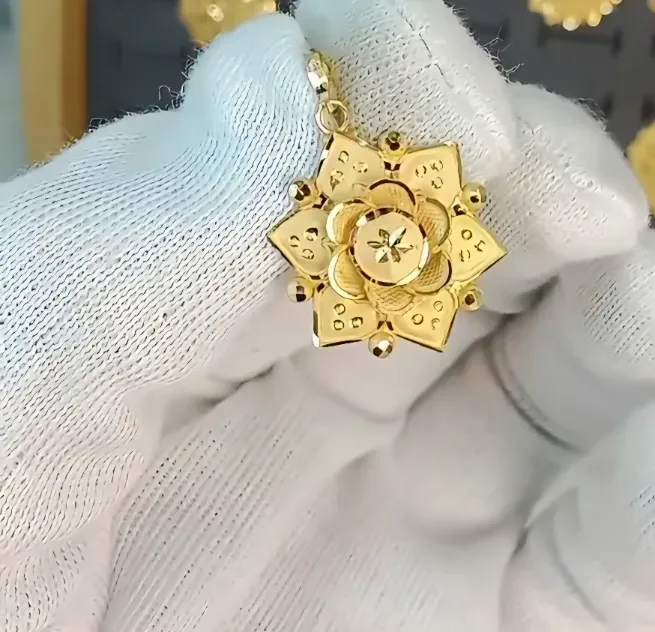  - अमित ज्वैलर्स एण्ड बैंकर्स