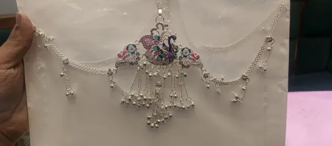  - MOHIT JEWELLERS AND M.D. JEWELLERS