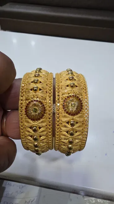 BANGLES 8 - AMAN JEWELLERS