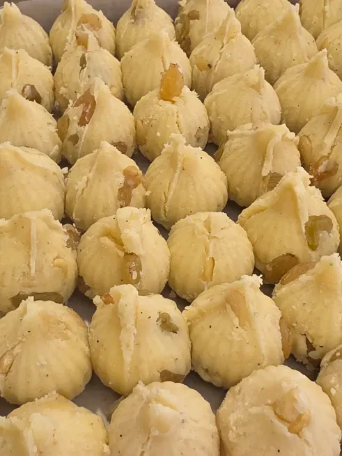 Dudh Modak - KAILASH BHAI KA GWALIOR GAJAK & SWEETS