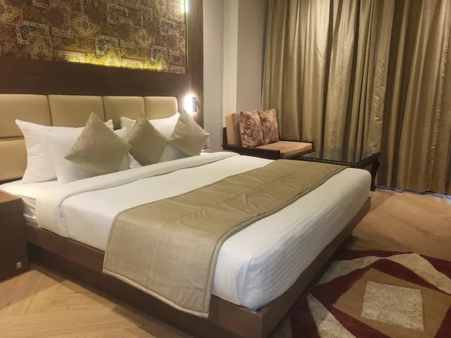 PREMIUM ROOM - SUNITA ELITE