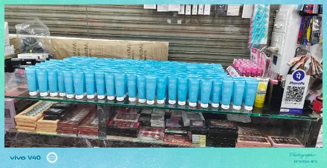 Dot & key barrier Repair facewash  - SATNAM COSMETIC STORE