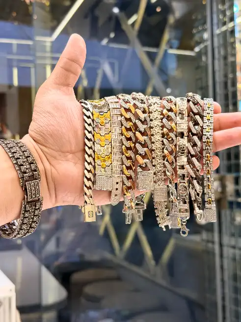 MEN’s BRACELETS - SATISH CHANDRA SHIVAM KUMAR SARRAF