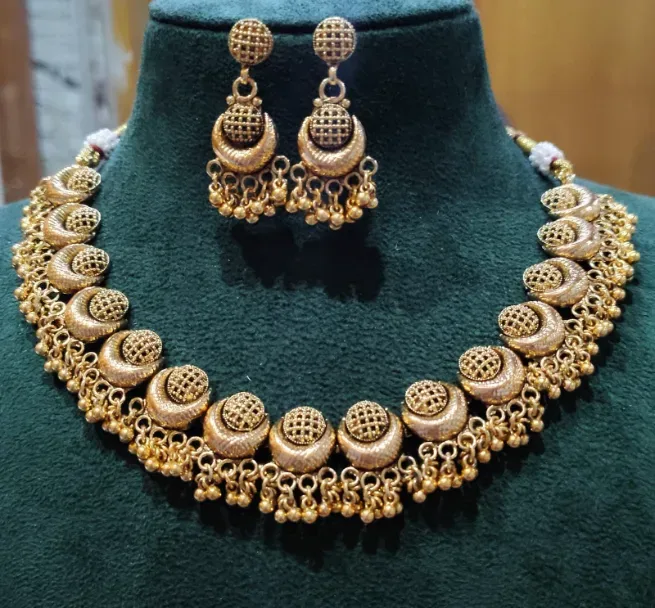  - AKSHAY FASHION JEWELLERS
