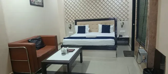 Room 3 - HOTEL BHARAT IMPERIAL
