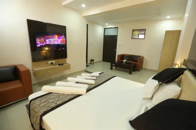 Room 10 - HOTEL BHARAT IMPERIAL