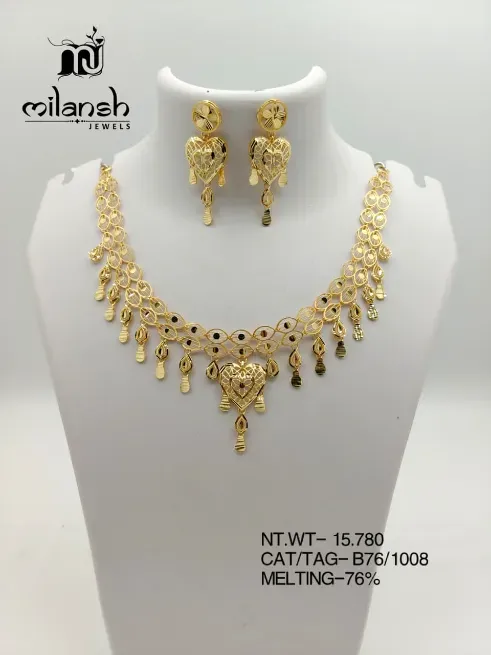 Necklace - के. के. एण्ड संस