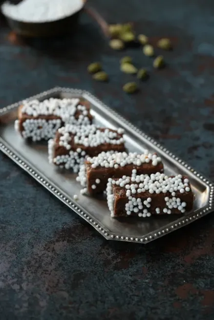 बाल मिठाई  - ROYAL RESTAURANT & SWEETS