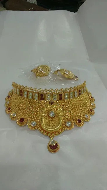  - NAHTA JEWELLERS