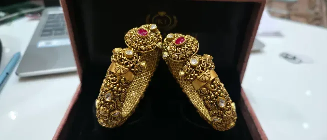 22k Antique Kangan - KATYAYANI JEWELLERS