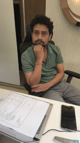 RAMASHANKAR JEWELLERS Team Member